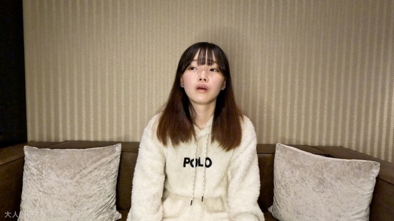 FC2-PPV-4661219 [Amateur first shoot] Haru (19) 158cm 45kg, slender and cute, but she listens to everything I say, so I got on her and creampied her, then I made her read a novel while teasing her with toys, penetrated her anus, and finally did an ATM.
